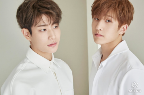 ‘Baby’ English LyricsI can’t fall asleepI’m only thinking about youBecause o