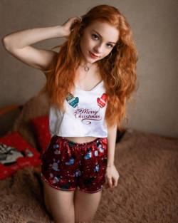 heavenlyredheads:  Merry Christmas from Julia Adamenko