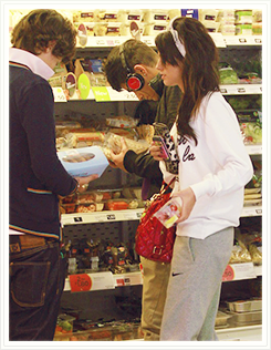 onestyles:       “Even though the pictures are scarcely more than two years old,