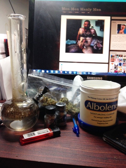 the-company-of-men: IT’S GOING TO BE A GOOD NIGHT Bong Loads, Poppers, Abolene, Porn