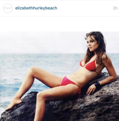 sexyelizabethhurley: Elizabeth Hurley In a red bikini beachside