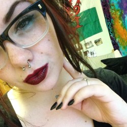 k0rik0:  Gonna pick up some band members all the Well Reds show tonight 👌 #redhair #redhead #redlips #glasses #septum #girlswithpiercings #me