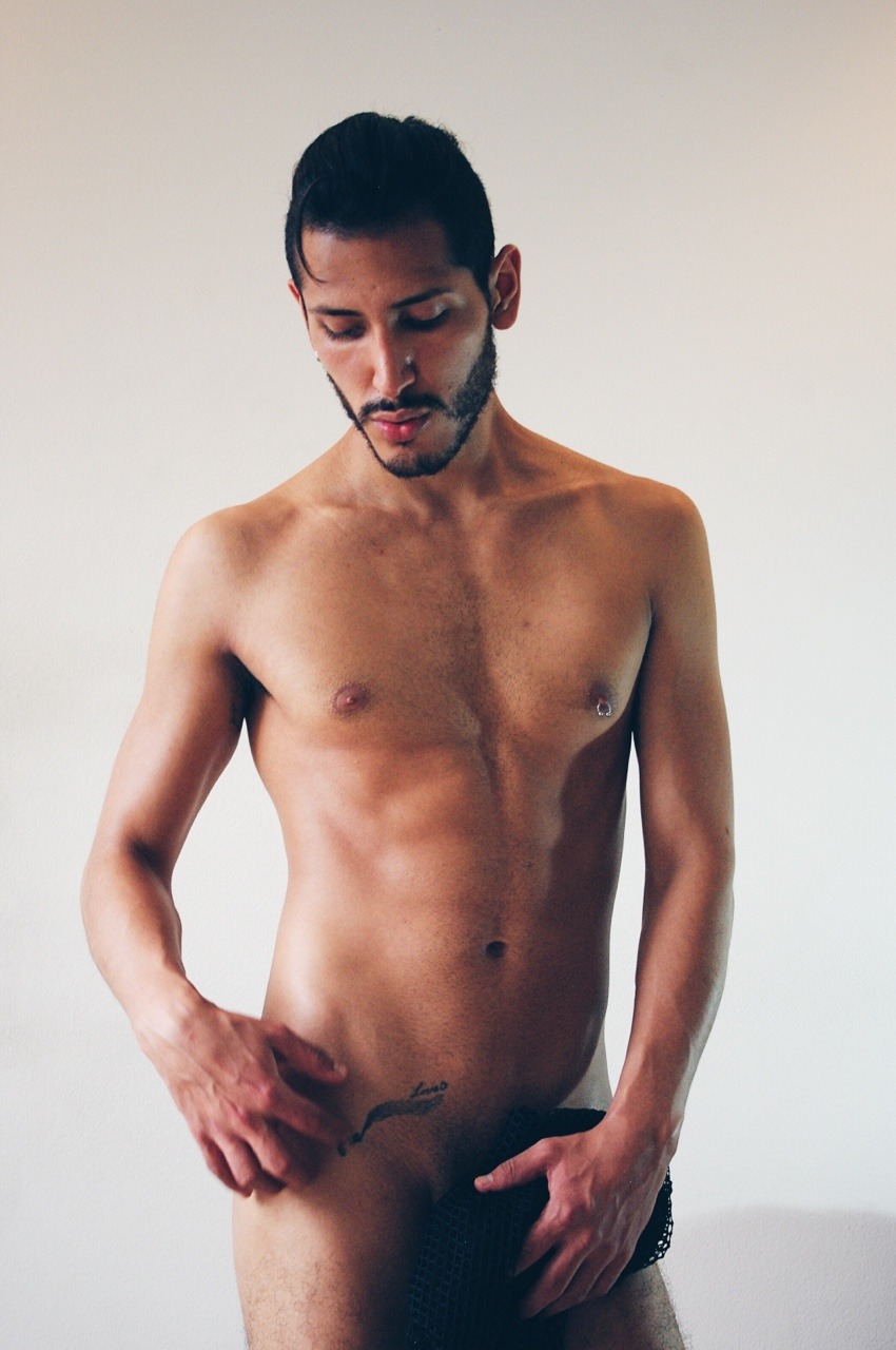 mixmexicanmen:  Carlos session 