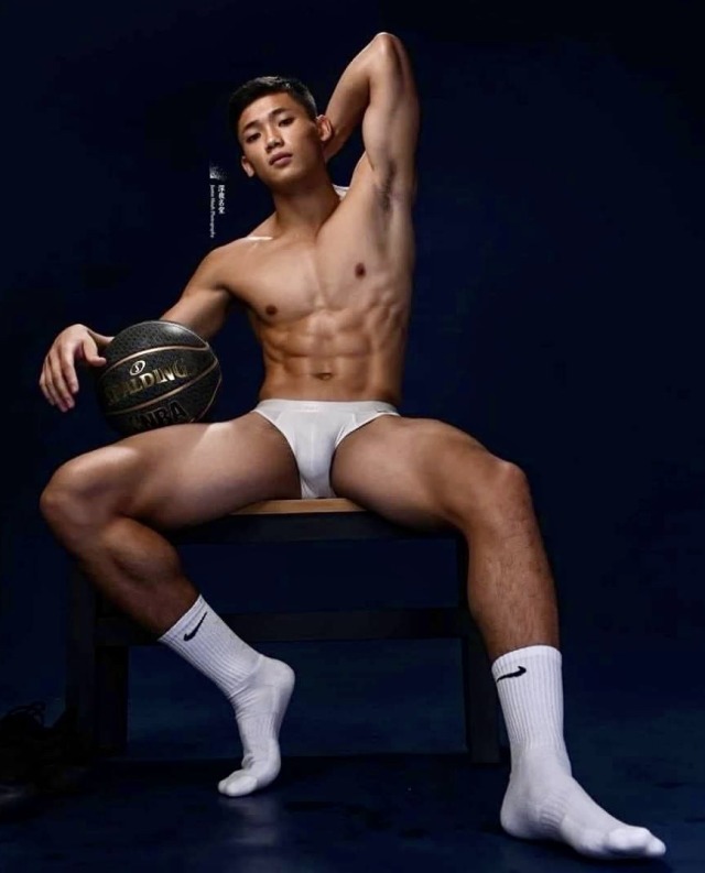 asian-men-x: great feet and great white socks 