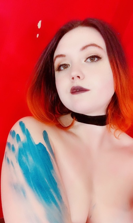 More shots of the normal Body Paint part of the set this month!Come get them at my PatreonPatreon.co