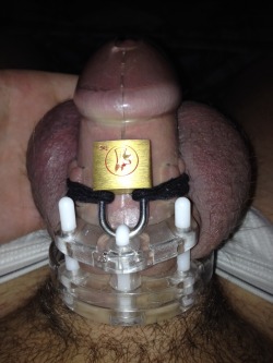 lockedjock:  I need to get off tumblr. Its just tormenting me. Purple, straining, and nothing i can do