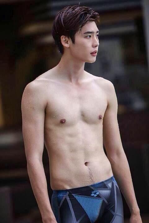 evianguy:  Hawt Asian Stud!