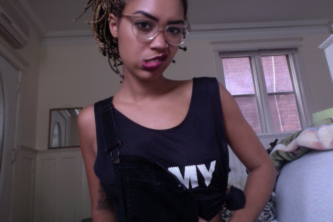 ja-ll:  I’m wearing lipstick AND eyeliner AND my nips are kinda out todayswag