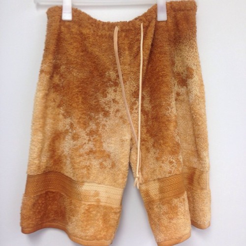 awaykeeping:end of days by eckhaus_latta instagram.com/p/xKUXAulpx9/