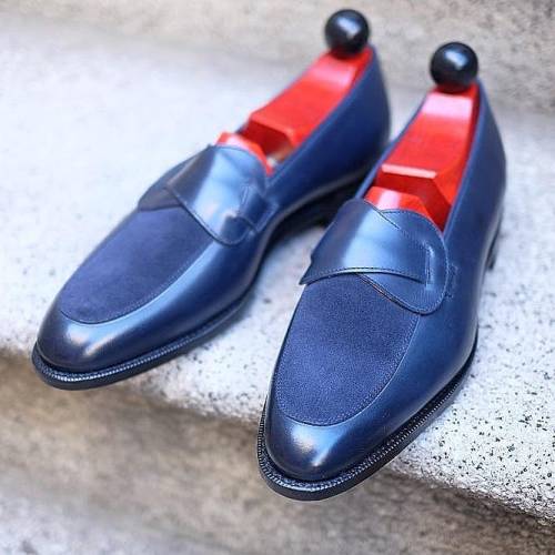 When it comes to the Blues, no loafer is better than our Meridian butterfly with tonal leather/suede