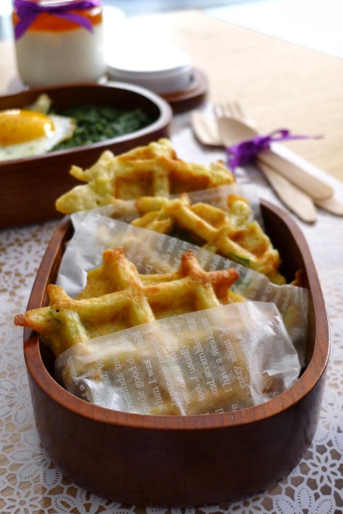 craving-nomz:Potato Waffles with Gruyere