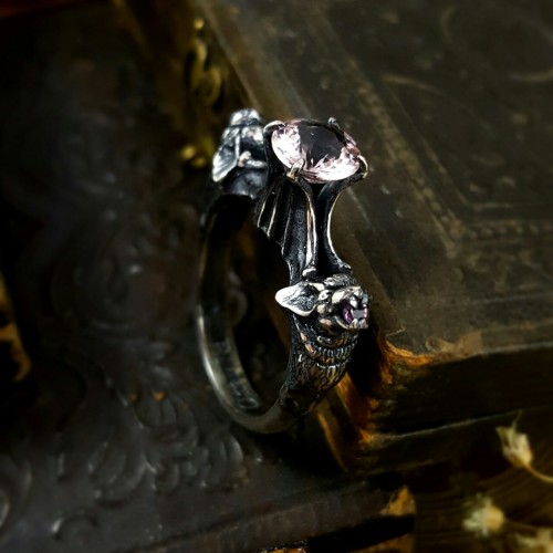 Nocturne ring - bats and jewels. www.omniaoddities.com