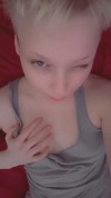 sillylittleprincessx:Perfect day to flash my titties all over snap and dropbox 😈xx 