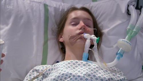 Emmerdale - Sarah in hospital 