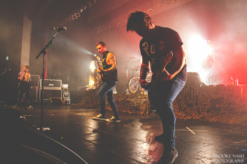 cry-now-watch-him-die:  The Amity Affliction by Brooke N. on Flickr. 