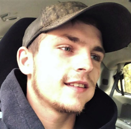 justdippers:JustDippers original find! Please reblog.Kentucky boy Cody on TikTok @codywalker296 and Instagram @walker_bygawdFollow JustDippers for quality #dipper pics 5 times a day!