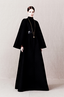 godmaking:  THE CLERIC, THE CARDINAL, THE PRINCE(a photoset with clothes that made me think of genderswapped!Cesare Borgia)  Alexander McQueen, pre-fall 2013  