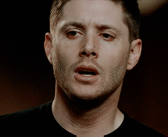 dustydreamsanddirtyscars: 10x23 “Brother’s Keeper”Dean vs. Hotel Room