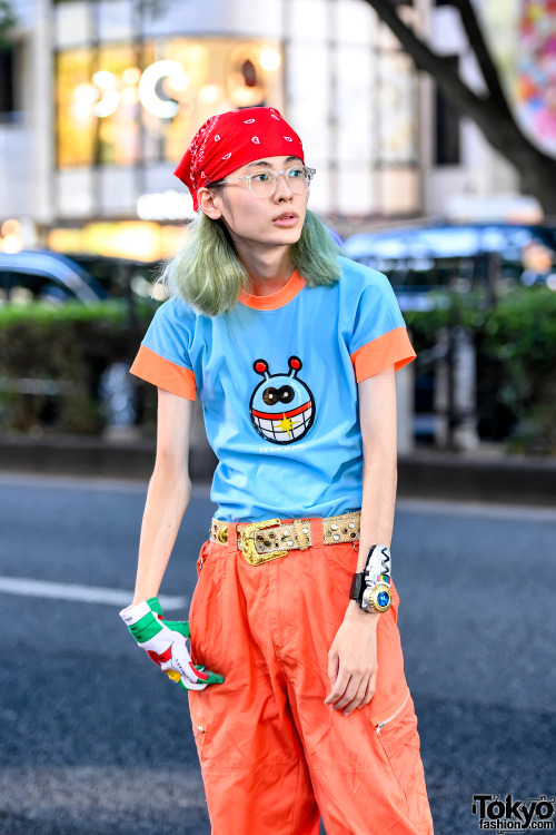 Japanese fashion shop manager Muyua on the street in Harajuku wearing vintage fashion by several 199