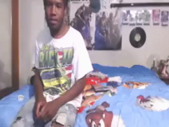 piggiesgetfed:  Interracial cleaning serviceSkater boy gets his dirty hole cleaned