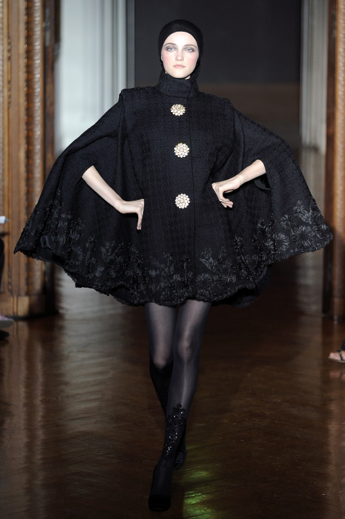 lelaid:  Vlada Roslyakova at Christian Lacroix Haute Couture, Fall/Winter 2009