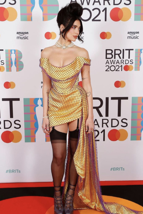 wintercorrybriea:dua lipa styled by lorenzo posoccobrit awards 2021