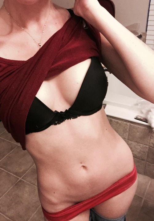 daddyslittledearest:  Sir thought this photo would look great on my tumblr :) I think so too.