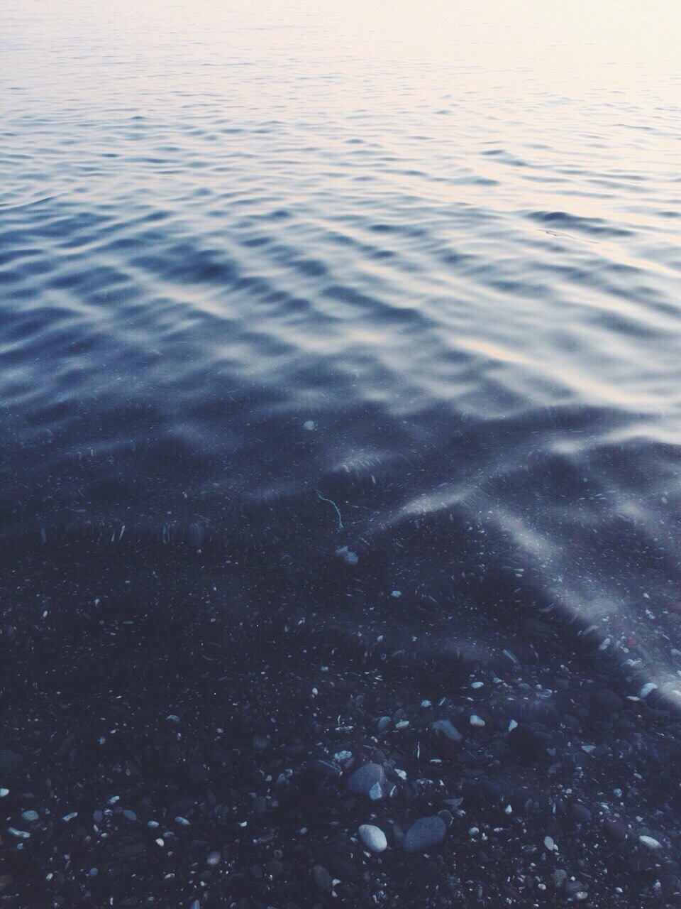 kantkid:  There will be very few people I’ll love like I love the sea  ig: @g.r.e.t.a.z