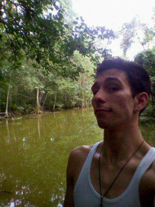 enviro-mentalist:  Me, 21. Life in the swamp of Florida. 4 years ago.