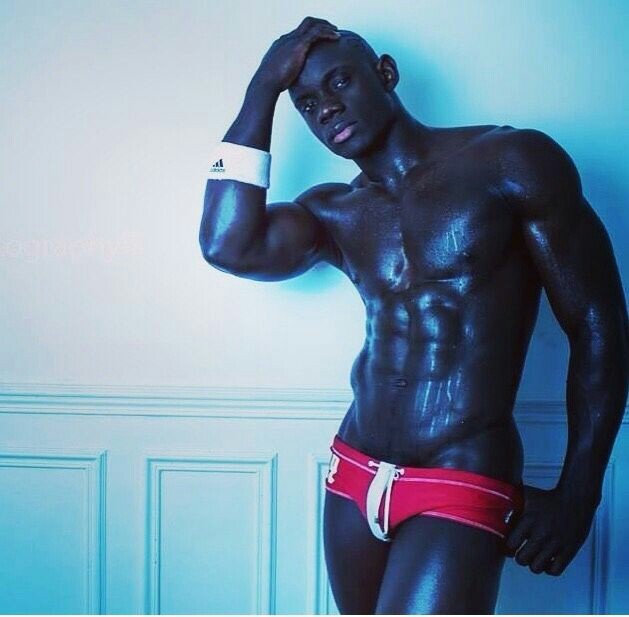 Wow  mmm nice pic dark chocolate 