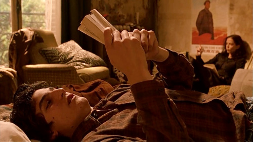 fictionalcharactersreadingbooks:booksareeverywhere:Théo of The Dreamers reading Revolution And War b