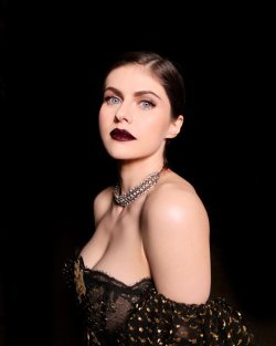 Porn femalestunning:alexandradaddario: Mayfair photos