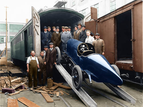 The 1917 Hudson Super Six &lsquo;Special&rsquo; and its crew at the loading dock of the factory. The