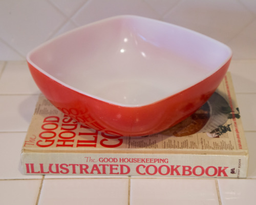 Large 1960s Primary Red Pyrex Bowl