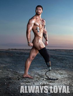 micdotcom:  Michael Stokes’ stunning photos are changing the way we see injured vets Michael Stokes, a Los Angeles-based fitness photographer, has captured a stunning photo series featuring 14 veterans of U.S. military units involved in the Gulf War,