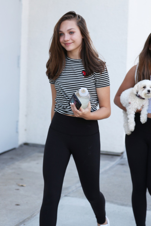 Maddie Ziegler spotted outside of Duff&rsquo;s Cake Mix in West Hollywood, California on Septemb