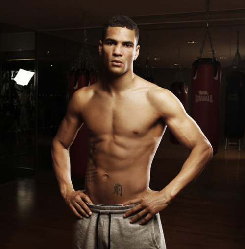 Porn Pics famousmennakeduk:  anthony ogogo -  boxer