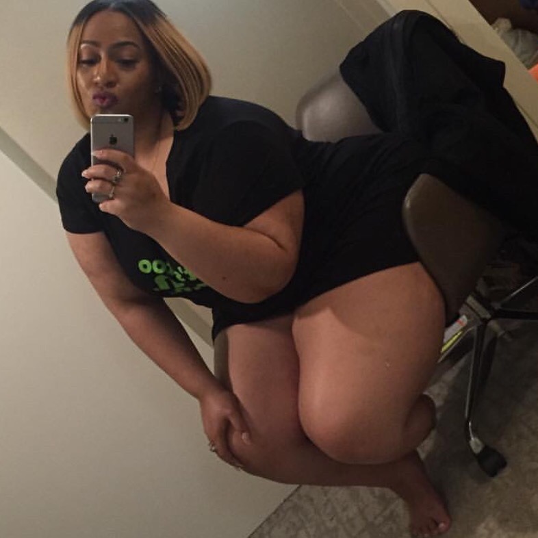 hemifever:  pluscious:  Issy K'ior  My web baby