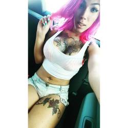 #Stilletonails #Girlswithtattoos #Freckles #Pink #Tatted #Latina #Sexy #Girlswithpiercings