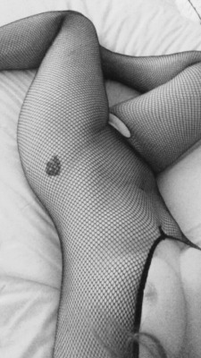 sensualphotography:I love my fishnets and