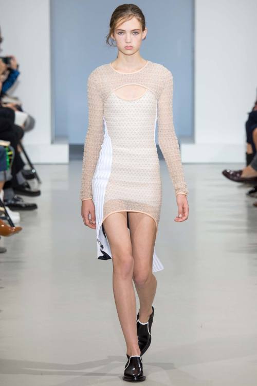 oncethingslookup:  Paco Rabanne Spring 2015 RTW