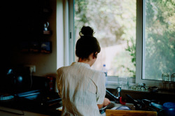 se-recipere:  Morag Cooking by Or Hiltch on Flickr. 
