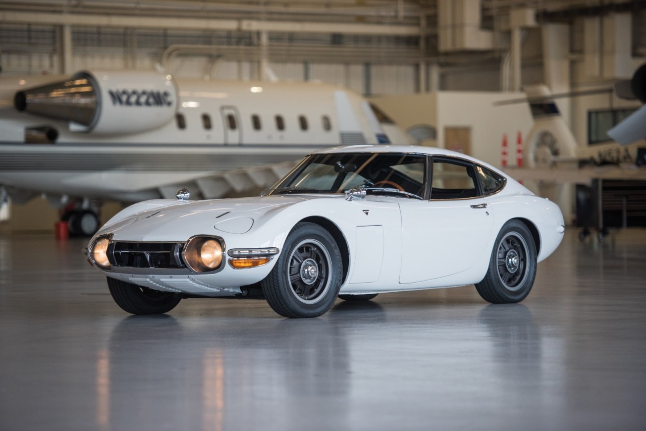chromjuwelen:  1967 Toyota 2000GT. Via @silodrome. 
