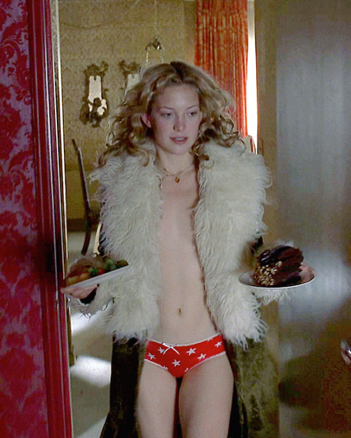 gotcelebsnaked:  Kate Hudson - nude in ‘Almost Famous’ (2000)