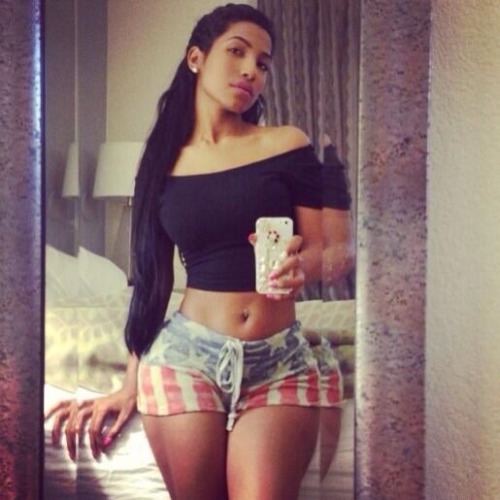 evans601:  #mamacitamonday: @delianna.urena