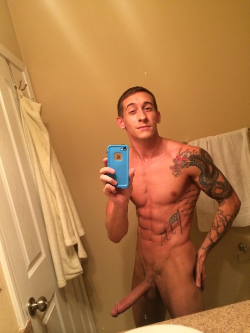 militarybromo: 2gaylovers: bigmanyy:BEAUTIFUL HUGE THICK HORSE DICK!! This guy or a guy using hi