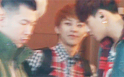 fyxiuhan:  xiumin says something to luhan which obviously gets him into a lot of