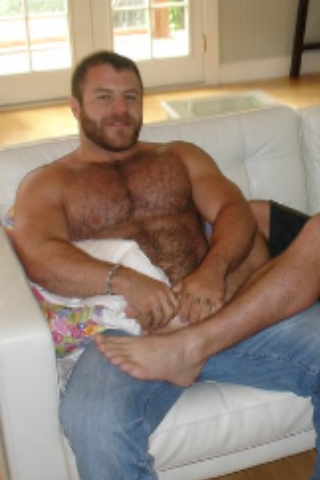 fuckyeahdaddies:  Loads of Daddies at Fuck Yeah Daddies. Click Here to Follow Fuck