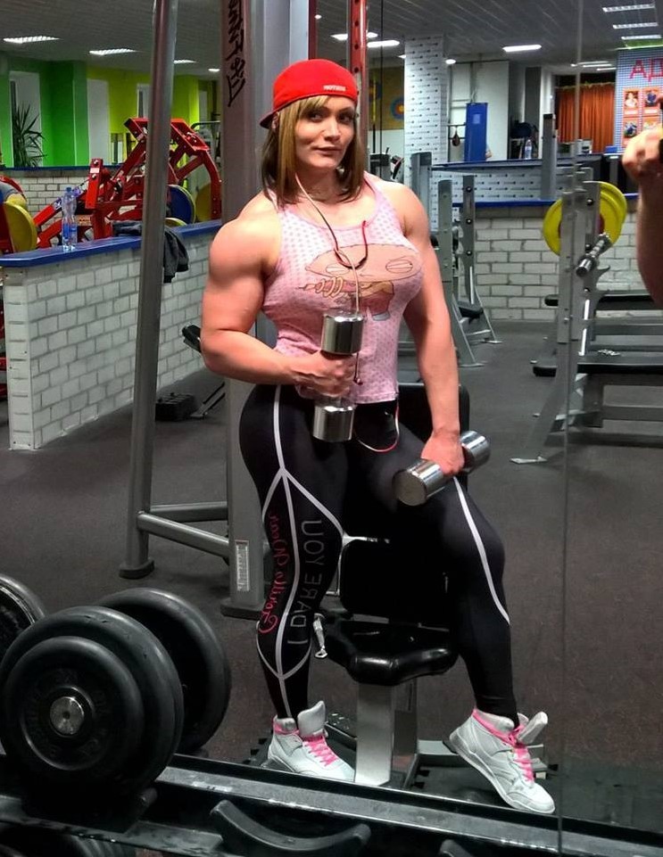 zimbo4444:  ..Natalya Kovalyova..gym visit off-season.. 💪🏼😺👍🏼 