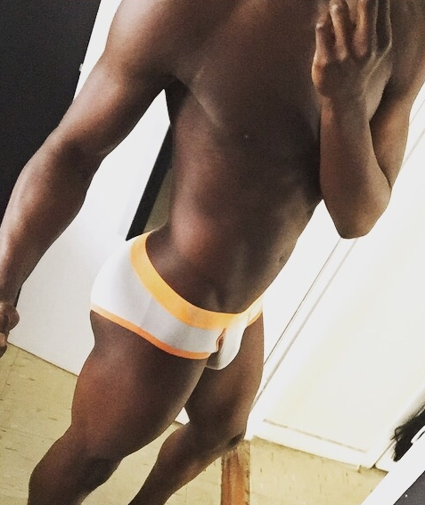 pullback718:  Slim in the Waist. 